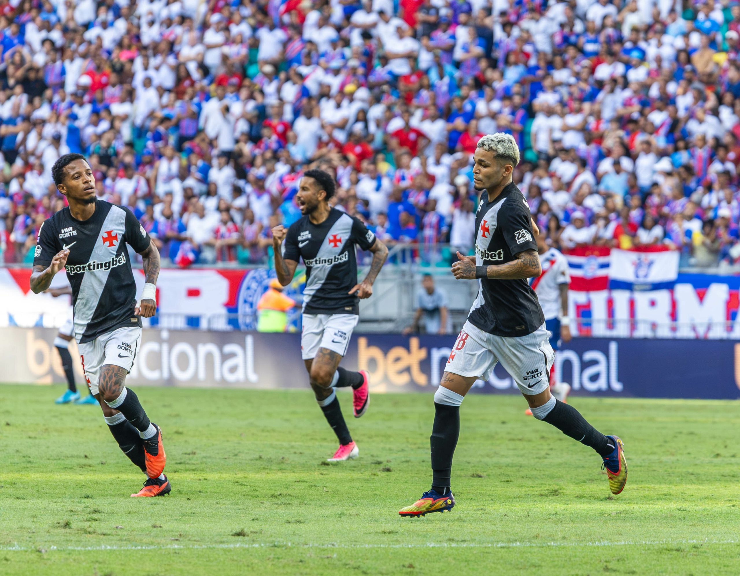 Vasco e a luta pela redenção: esperança após o empate com o Bahia