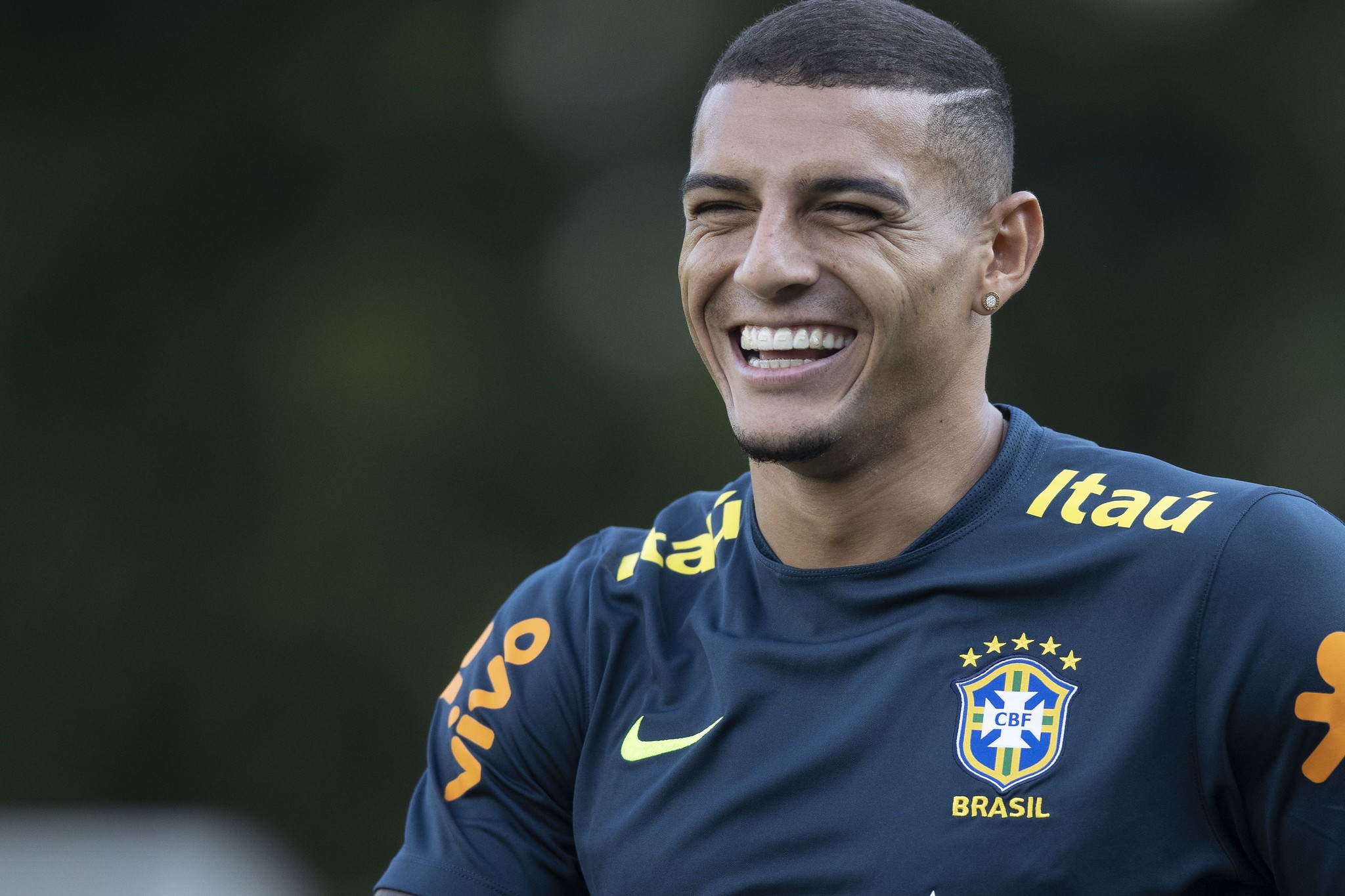 Diego Carlos manifesta desejo de defender o Vasco e aguarda desfecho com o Fenerbahçe