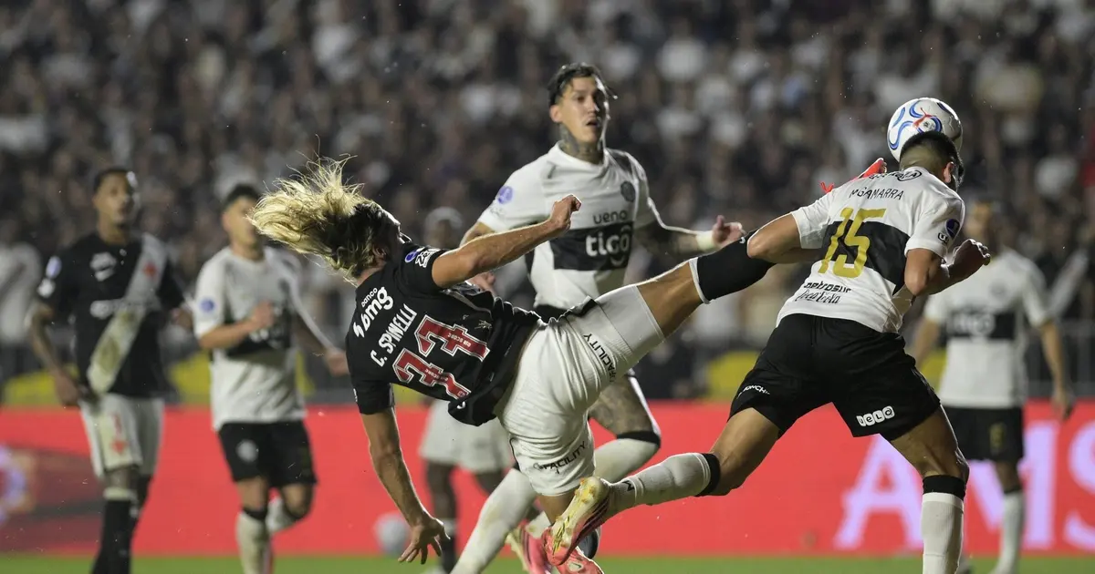 Vasco empata sem gols com o Olimpia e deixa torcida apreensiva