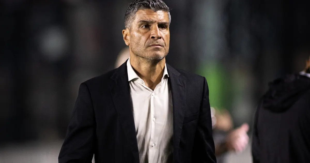 Estreia de Colidio no Vasco: Esperança e Emoção Contra o Santos