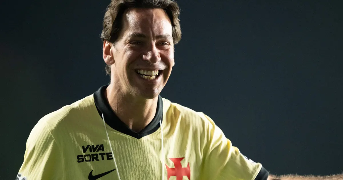 A Esperança da Torcida Cruz-Maltina em Novos Rumos para o Vasco