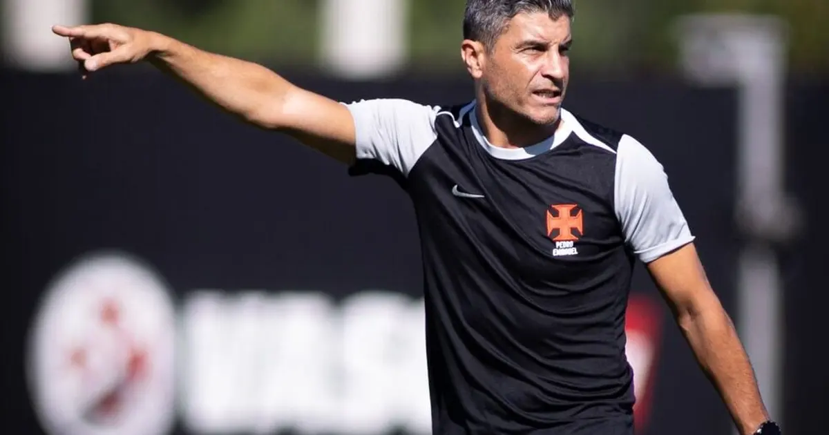 Vasco enfrenta momento crítico e busca reerguer a tradição cruzmaltina