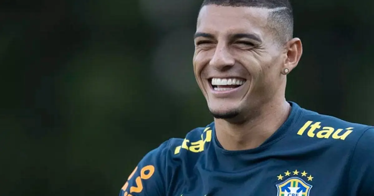 Vasco monitora Diego Carlos e pode trazer reforço para a zaga