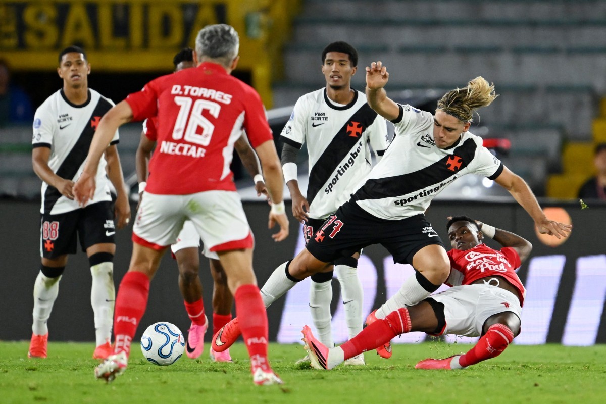 Vasco empata em Bogotá e foca no Brasileirão para sair da zona de rebaixamento