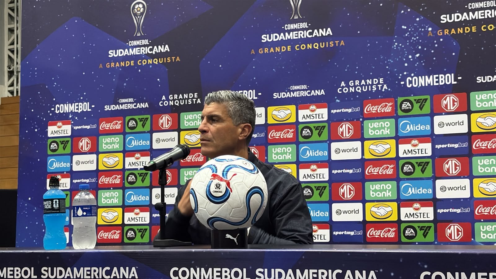 Vasco avança na Sul-Americana e renova esperanças da torcida em São Januário