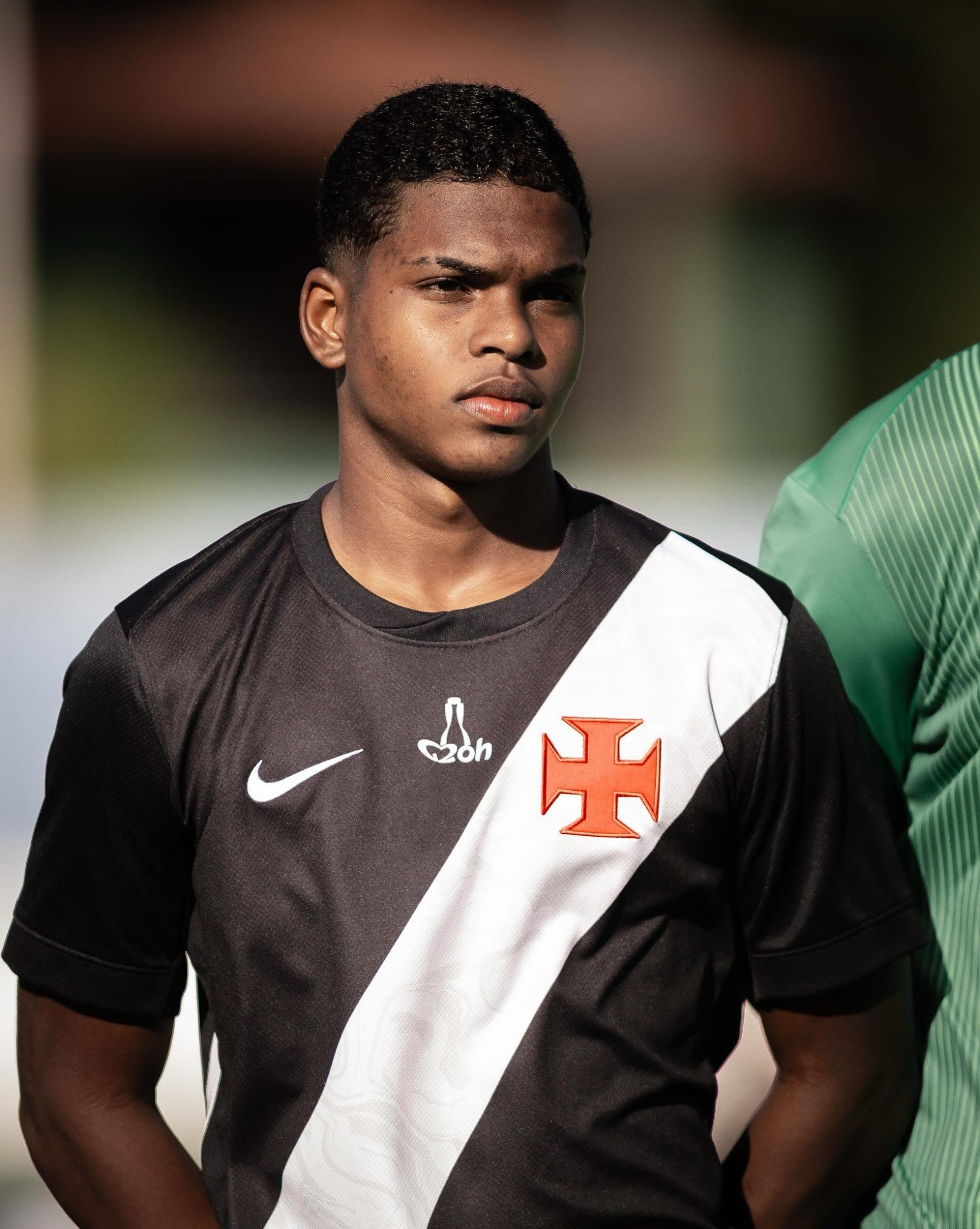Erik Leite: A Joia Cruzmaltina que Encanta a Europa e a Torcida