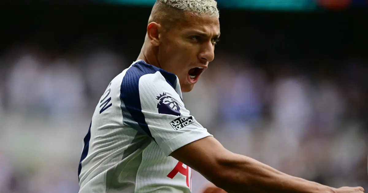 Richarlison e o sonho de vestir a camisa do Vasco: uma história de superação