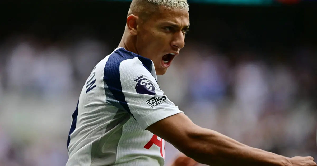 Richarlison pode voltar ao Vasco e jogar de graça, torcedores sonham com a volta do ídolo