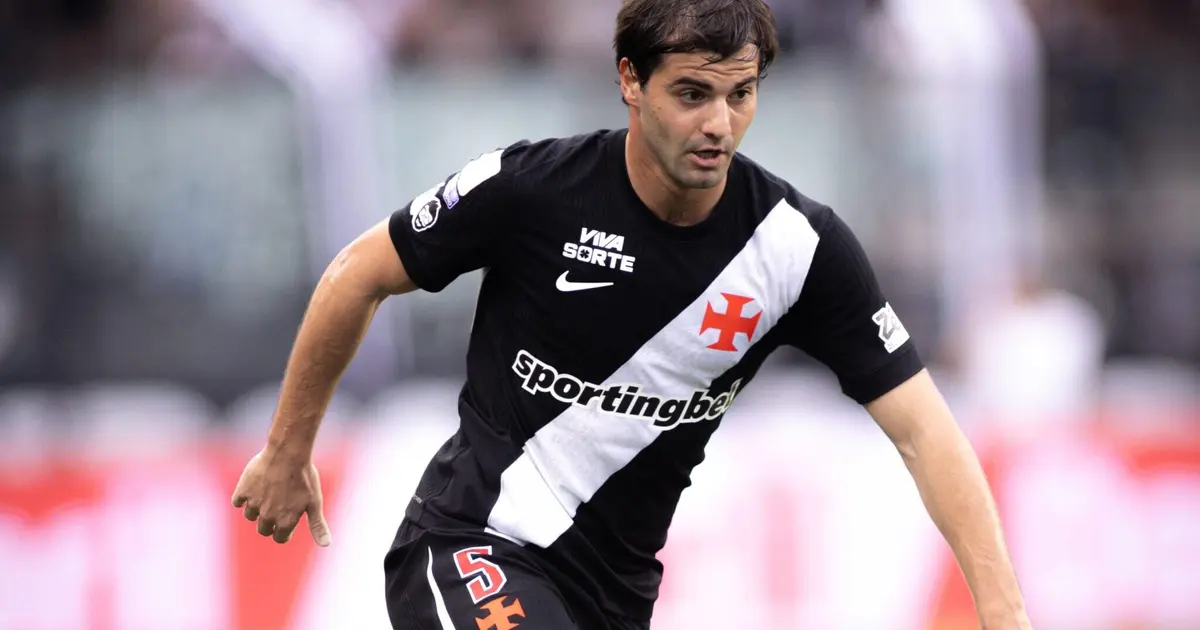 Vasco se reforça na janela e já colhe frutos em campo