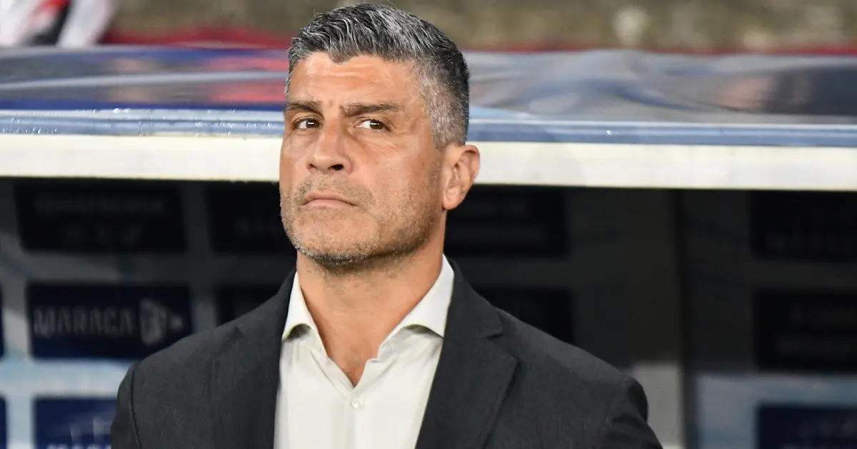 Vasco em busca da redenção: confronto decisivo contra o Coritiba em São Januário
