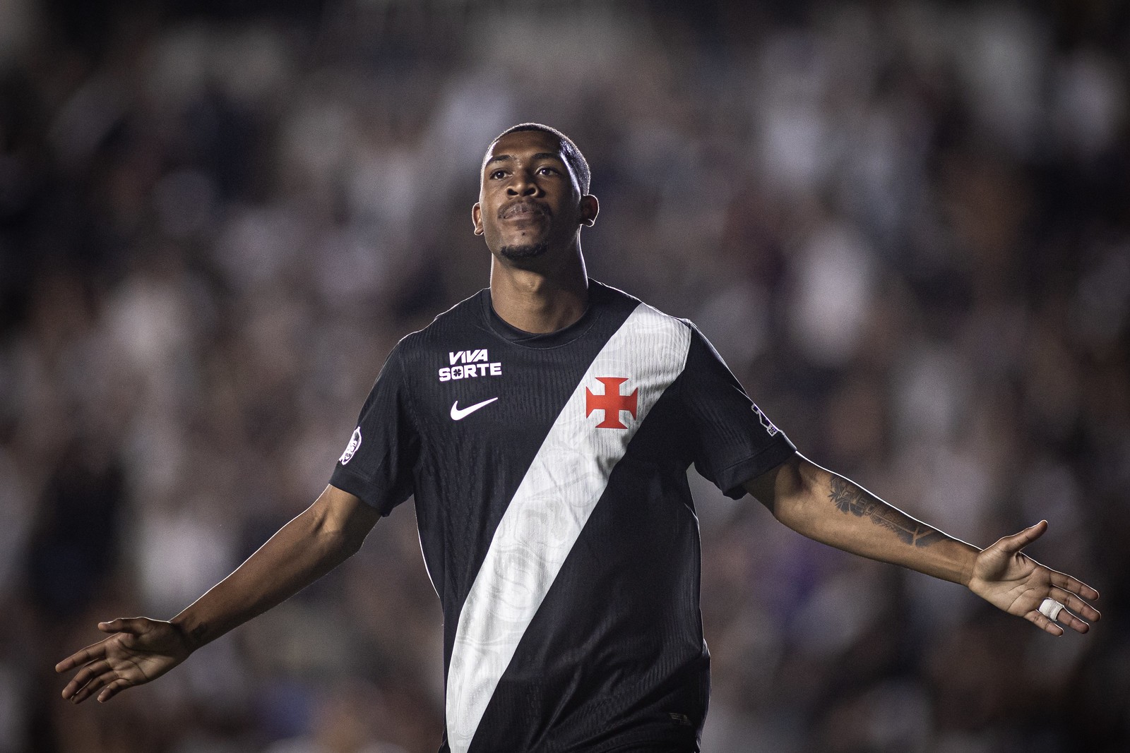 A Nova Geração do Vasco: Esperança e Talento em São Januário