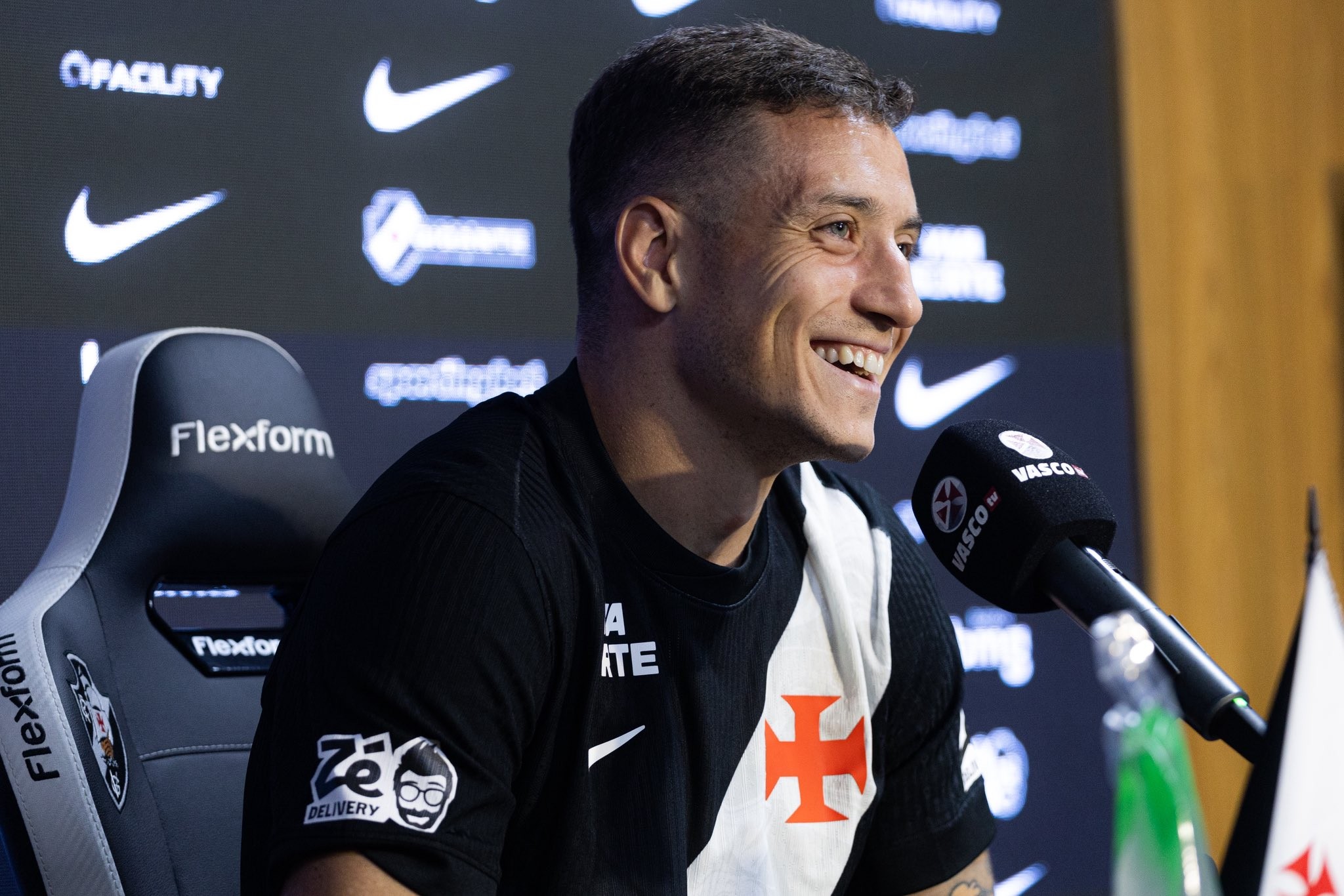 Bruno Duarte: A Esperança Vascaína para o Clássico no Maracanã