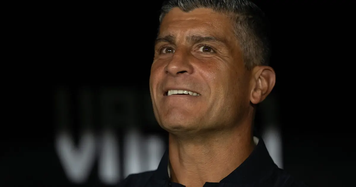 Vasco respira aliviado e deixa o Z4 antes da pausa da Data Fifa