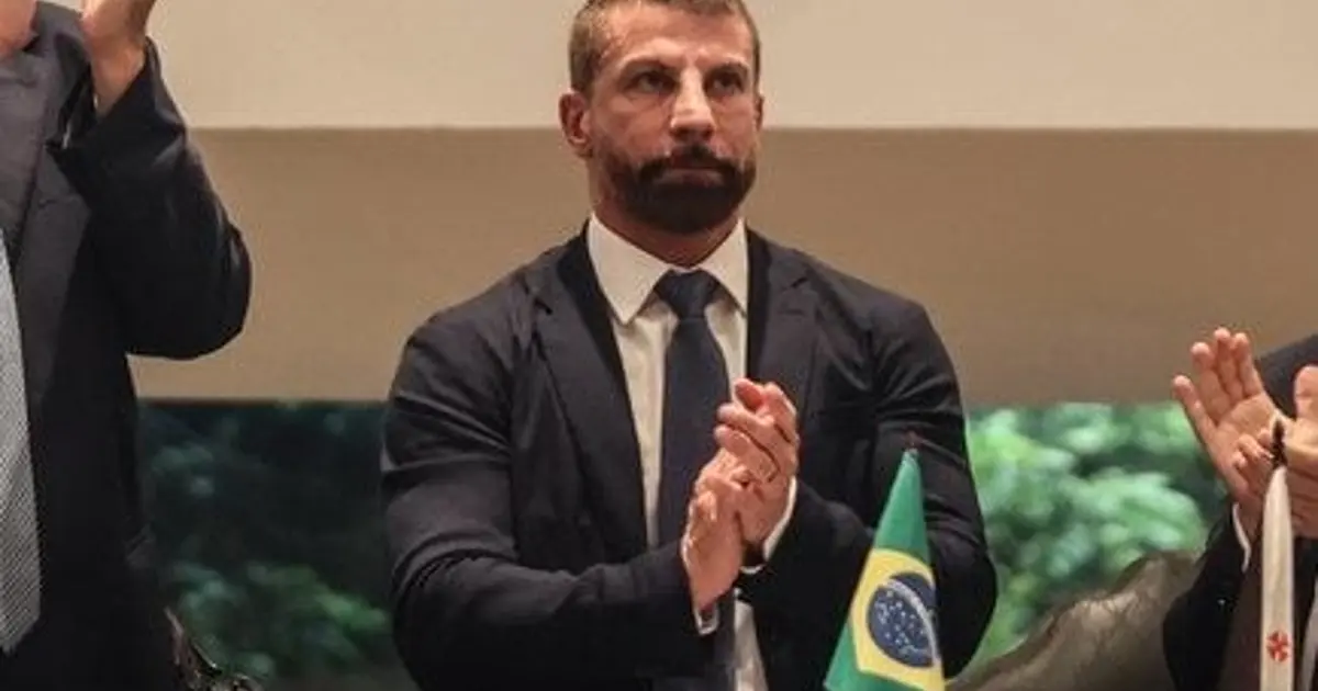 Vasco avança com proposta da SAF e a esperança da torcida se renova