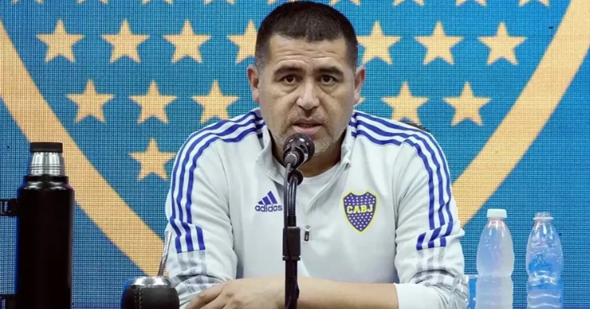 Riquelme celebra vitória do Boca, mas o coração vascaíno ainda pulsa forte