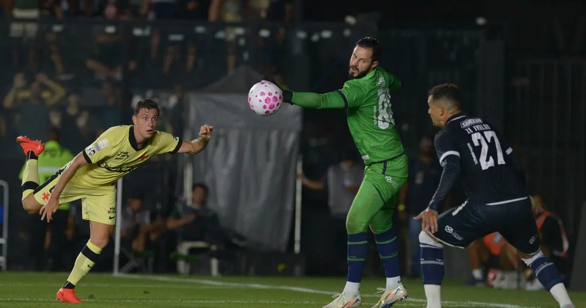 Empate sem gols: Vasco e Remo deixam torcida angustiada em São Januário