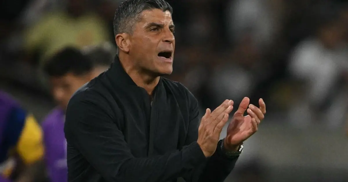 Vasco se prepara para duelo decisivo contra o Corinthians em São Januário